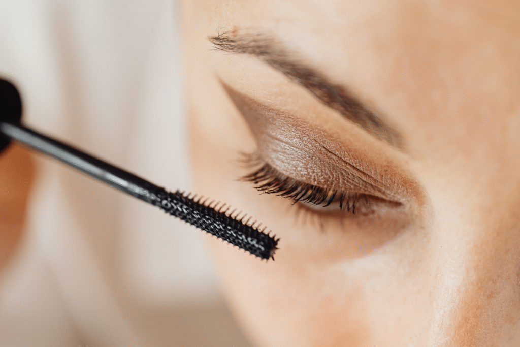 smudge-proof mascaras
